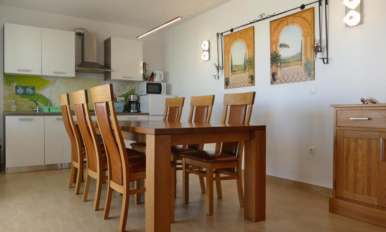 Apartments Le Mare - Pool, Sandstrand, Meerblick, W-Lan, Grill プリヴラカ エクステリア 写真